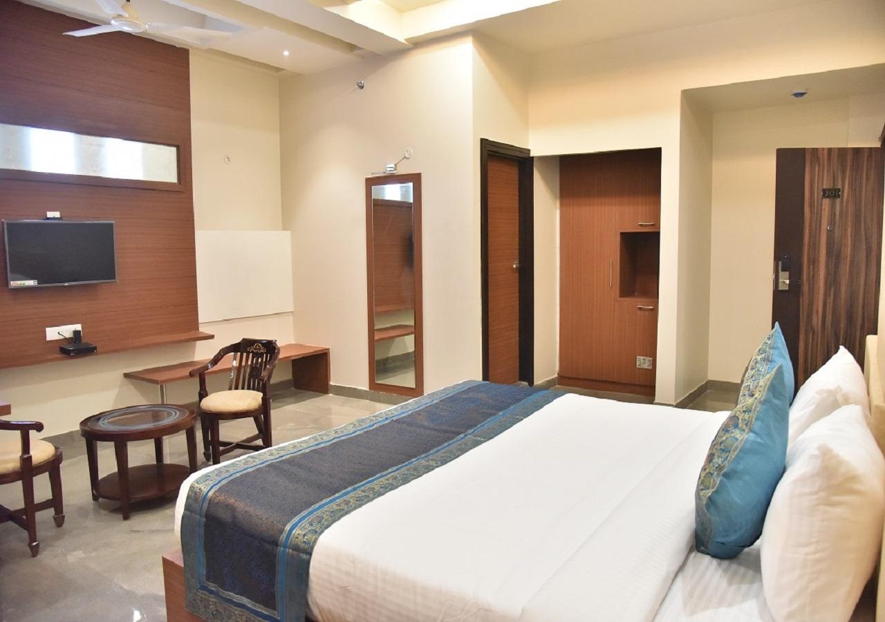 Hotel Rk Grand Varanasi Exterior foto