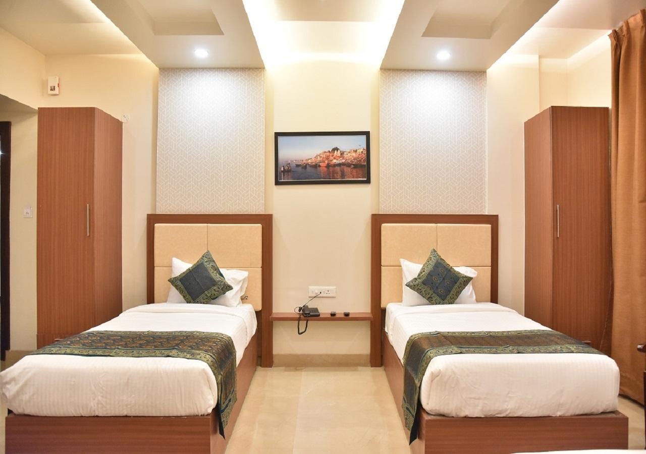 Hotel Rk Grand Varanasi Exterior foto